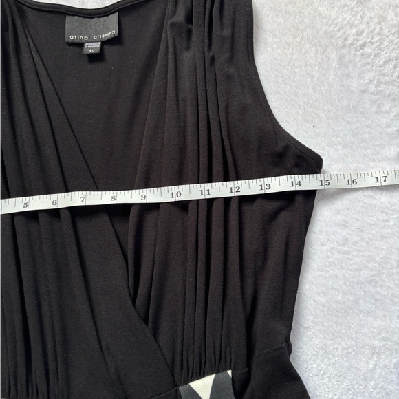 atina cristina Black and White Triangle Pattern Sleeveless Dress. Size XS - Picture 5 of 9